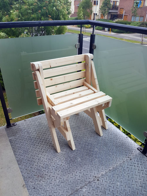 Folding bench to table 2 in 1 single size great for apartment balcony